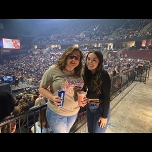 Meet your Posher, Abbie